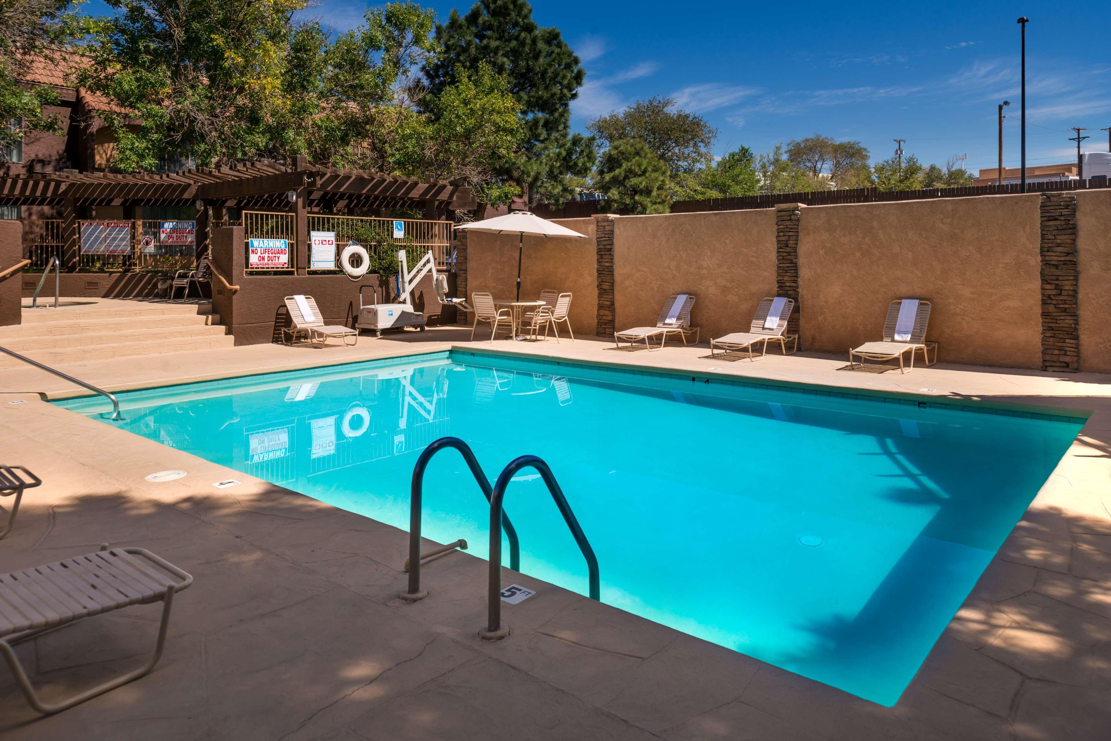Best Western Airport Albuquerque Innsuites Hotel & Suites Kültér fotó
