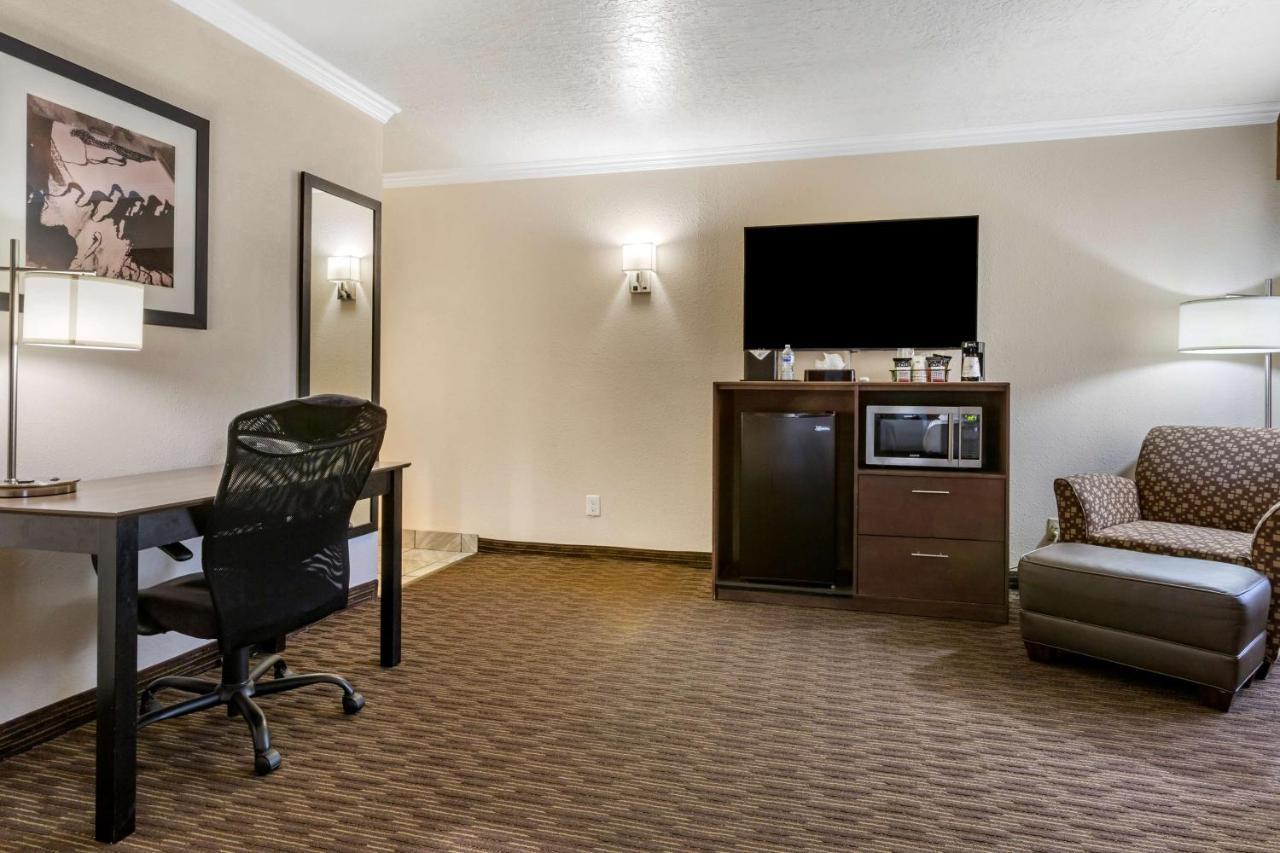 Best Western Airport Albuquerque Innsuites Hotel & Suites Kültér fotó
