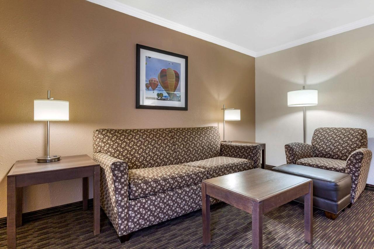 Best Western Airport Albuquerque Innsuites Hotel & Suites Kültér fotó