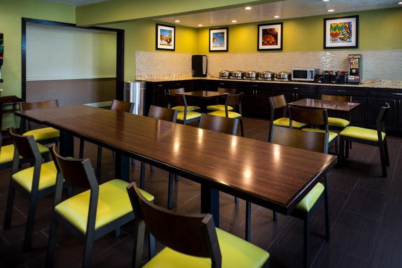 Best Western Airport Albuquerque Innsuites Hotel & Suites Kültér fotó